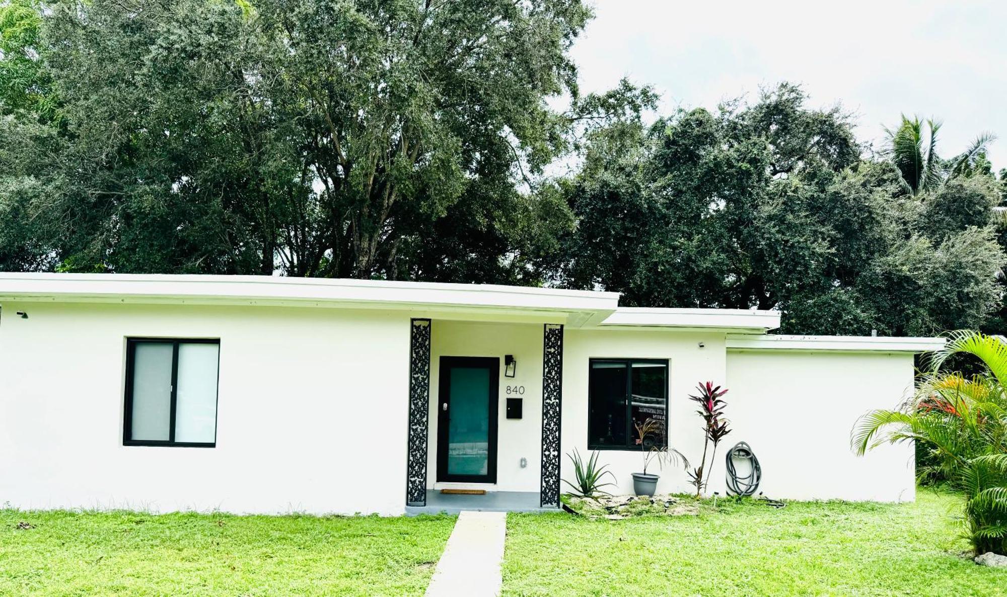 Charming 3-Bedroom House With Wifi, Ac In Pleasant North Miami Exteriör bild